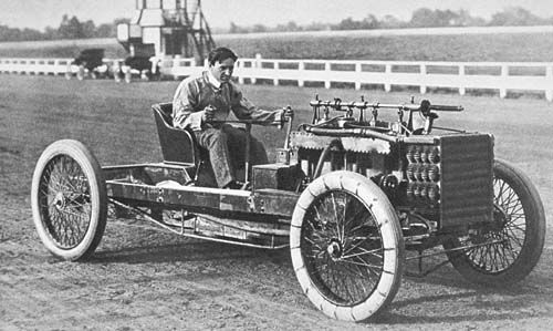 I enjoy the look of preWWII racing cars The 1902 Ford 999 is the most 